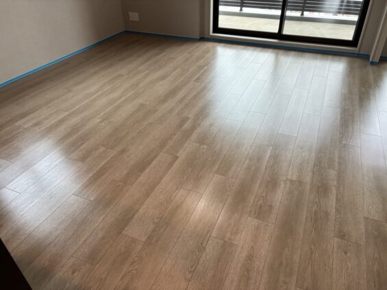 【施工後】埼玉県蓮田市 ご新築マンション Ｔ様邸 セラミックガラスフロアコーティング施工事例 コーティングハウス セラミックガラスフロアコーティング施工済み