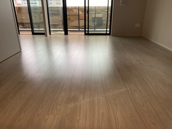 【施工後】東京都八王子市 ご新築マンション Ｓ様邸 セラミックガラスフロアコーティング施工事例 コーティングハウス セラミックガラスフロアコーティング施工済み