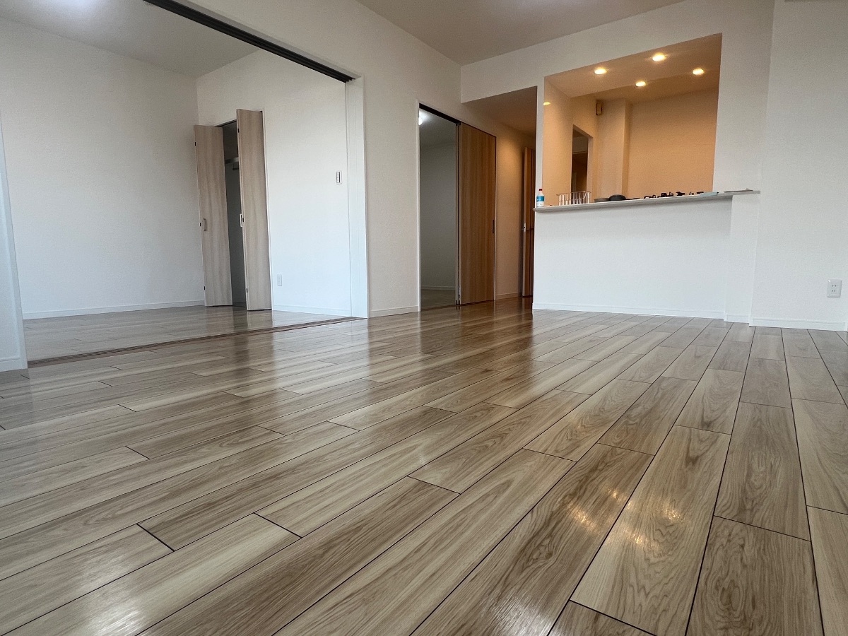 coatinghouse-chiba-kashiwa-renovationmansion-after フロアコーティング施工事例 施工後|千葉県柏市 リノベーション済みマンション S様邸 コーティングハウス シリコンフロアコーティング施工済み