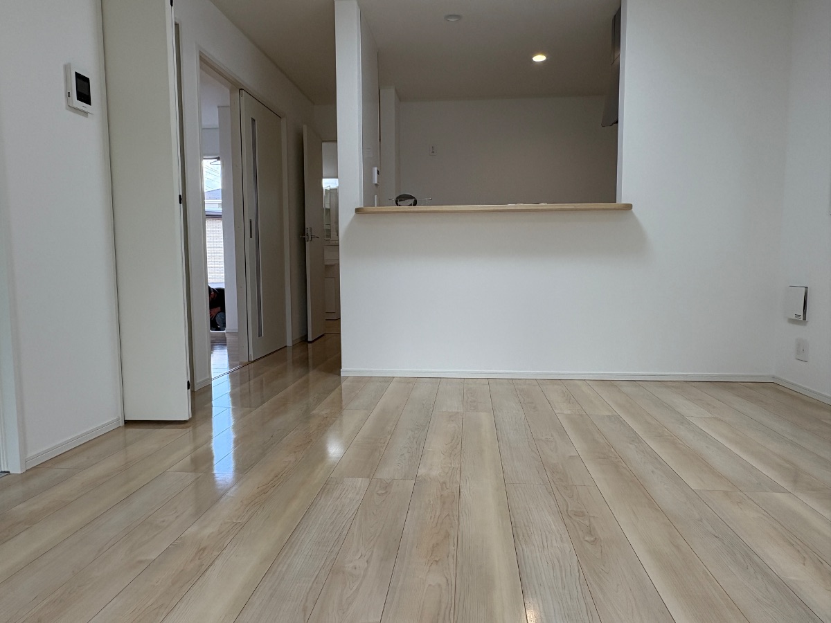 coatinghouse-fukuoka-fukuoka-shinchikukodate-after フロアコーティング施工事例 施工後|福岡県福岡市 ご新築戸建て L様邸 コーティングハウス シリコンフロアコーティング施工済み