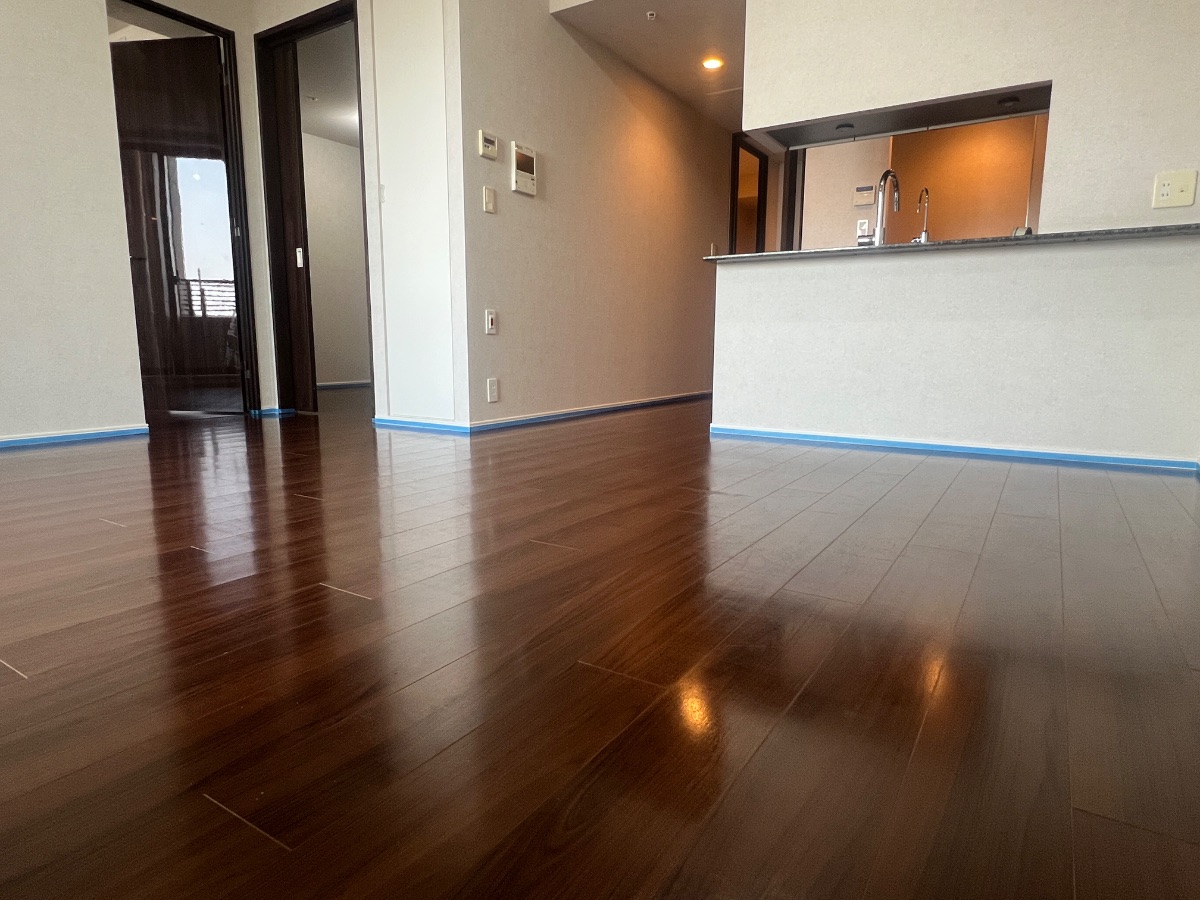 coatinghouse-kanagawa-kawasaki-chukomansion-before フロアコーティング施工事例 施工前|神奈川県川崎市 中古マンション S様邸の床の状態