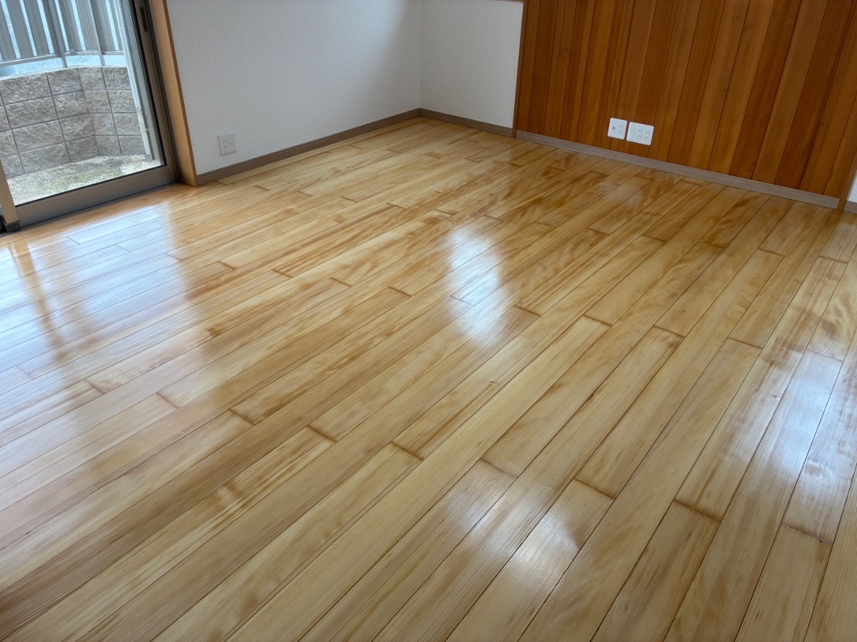 フロアコーティング施工事例 施工後｜山口県山口市 中古戸建て S様邸 コーティングハウス 水性ウレタンフロアコーティング施工済み