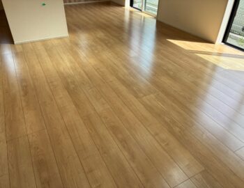 【施工後】神奈川県秦野市 ご新築戸建て Ｔ様邸 ガラスフロアコーティング施工事例 コーティングハウス ガラスフロアコーティング施工済み