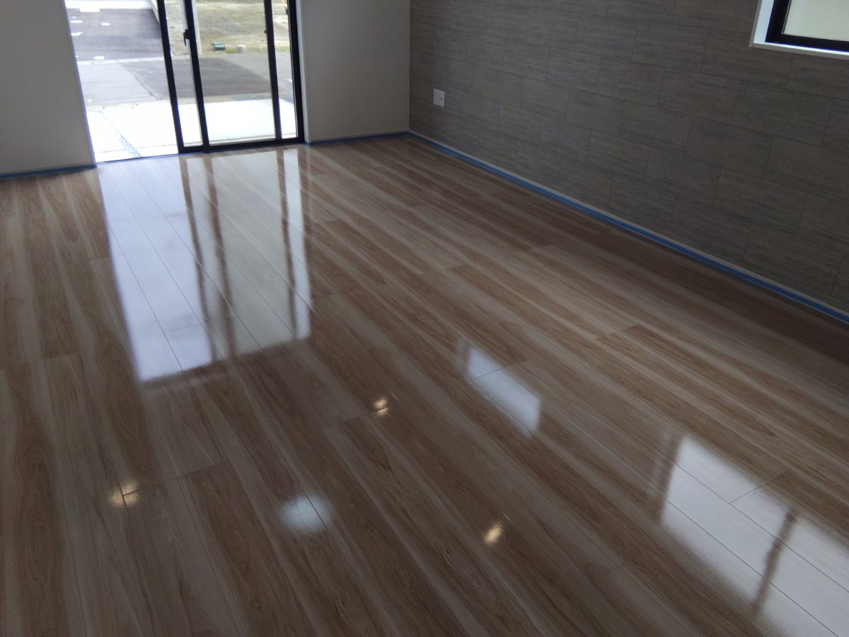 フロアコーティング施工事例 施工後｜福岡県福岡市 ご新築戸建て L様邸 コーティングハウス シリコンフロアコーティング施工済み