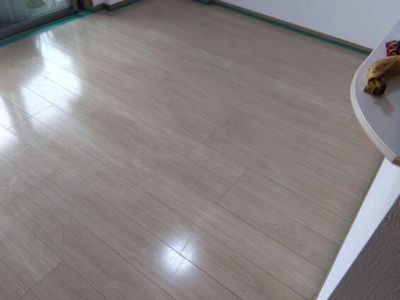 足立区フロアコーティング施工事例 施工前|東京都足立区 ご入居中マンション S様邸の床の状態