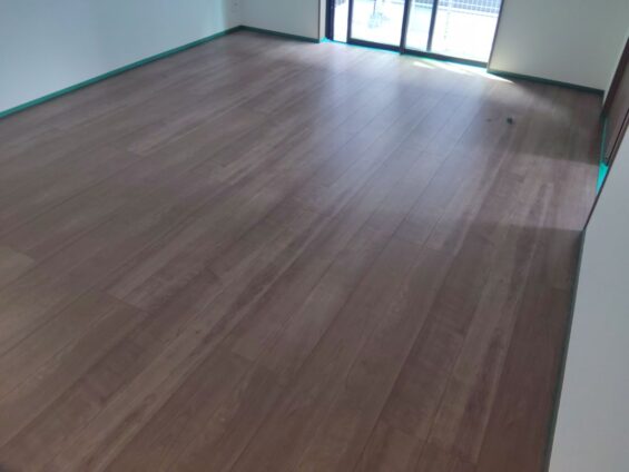 【施工前】神奈川県座間市 ご新築戸建て Ｒ様邸 ガラスフロアコーティング施工事例 施工前の状態
