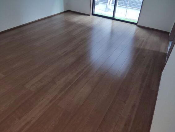 【施工後】神奈川県座間市 ご新築戸建て Ｒ様邸 ガラスフロアコーティング施工事例 コーティングハウス ガラスフロアコーティング施工済み