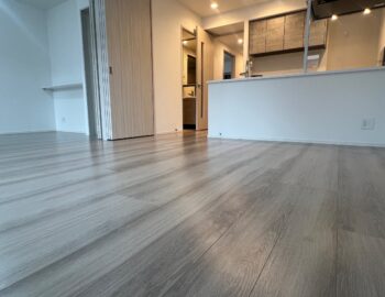 【施工後】東京都武蔵野市 ご新築マンション M様邸 ガラスフロアコーティング施工事例 コーティングハウス ガラスフロアコーティング施工済み