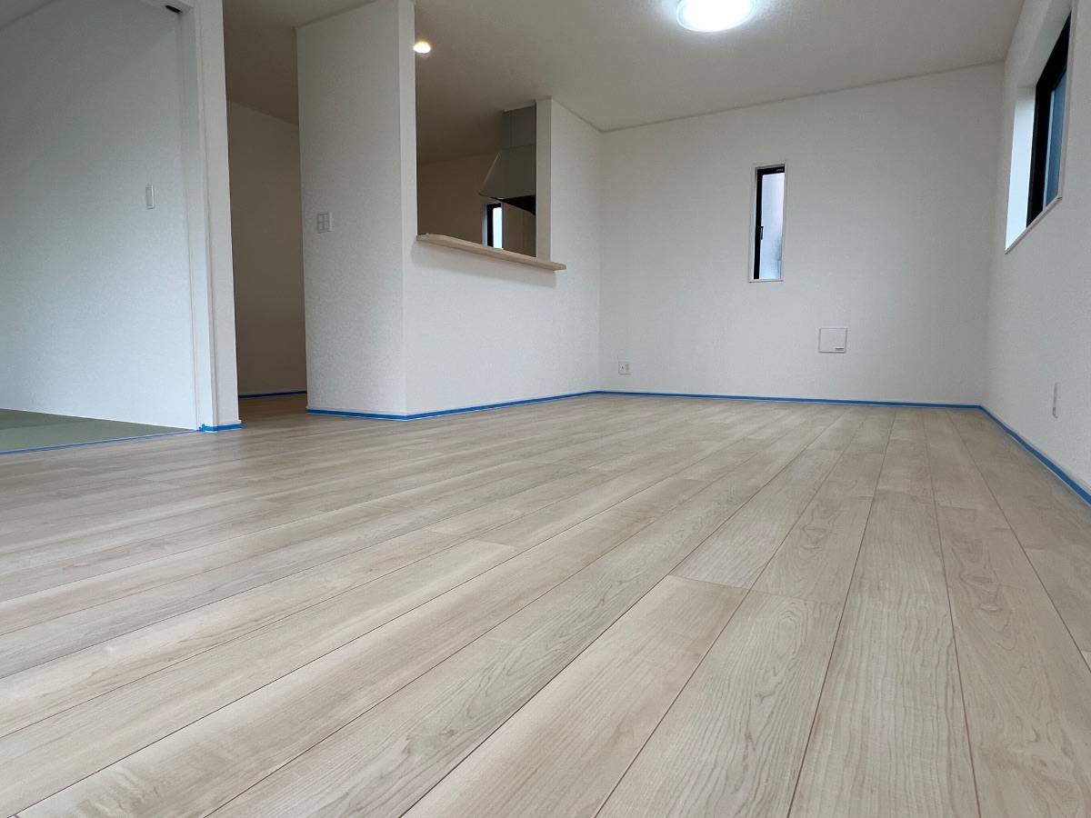coatinghouse-kagoshima-kagoshima-shinchikukodate-before フロアコーティング施工事例 施工前|鹿児島県鹿児島市 ご新築戸建て L様邸の床の状態