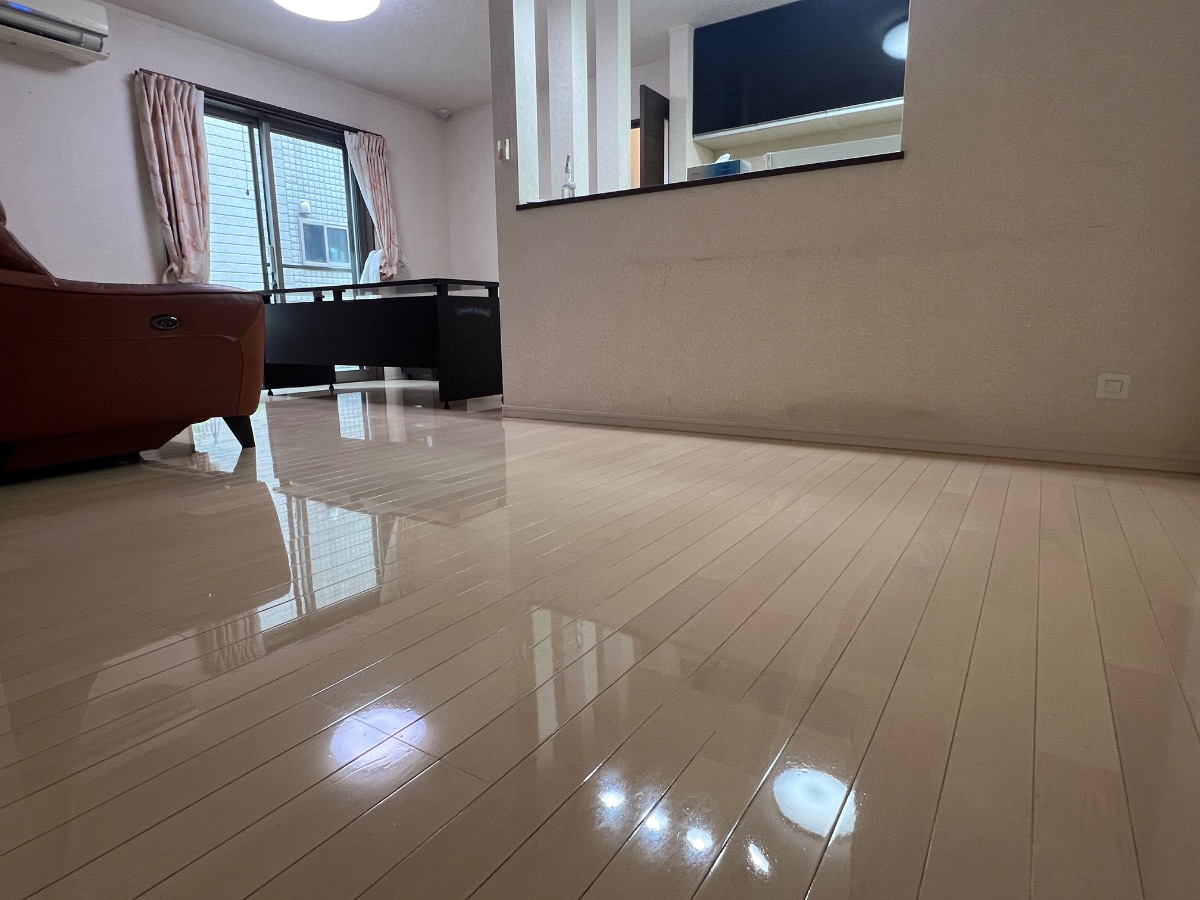 coatinghouse-kanagawa-yokosuka-nyukyokodate-after フロアコーティング施工事例 施工後|神奈川県横須賀市 ご入居中戸建て I様邸 コーティングハウス シリコンフロアコーティング施工済み
