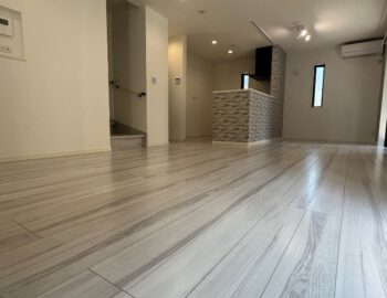 【施工後】神奈川県相模原市 ご新築戸建て Ｆ様邸 ガラスフロアコーティング施工事例 コーティングハウス ガラスフロアコーティング施工済み