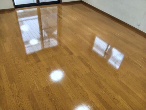 【施工後】埼玉県吉川市 中古戸建て Ｓ様邸 シリコンフロアコーティング施工事例 コーティングハウス シリコンフロアコーティング施工済み