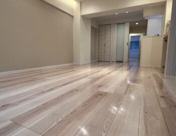 【施工後】神奈川県横浜市 床新規張替済マンション Ｓ様邸 シリコンフロアコーティング施工事例 コーティングハウス シリコンフロアコーティング施工済み