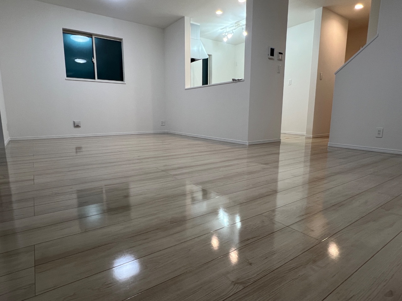 フロアコーティング施工事例 施工後｜福岡県福岡市 ご新築戸建て L様邸 コーティングハウス シリコンフロアコーティング施工済み