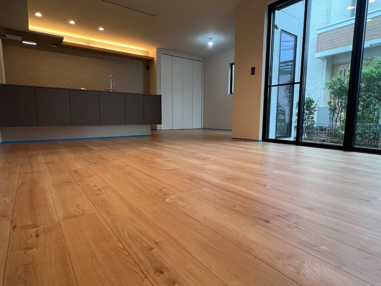 coatinghouse-tokyo-shinchikukodate-before フロアコーティング施工事例 施工前|東京都町 ご新築戸建て M様邸の床の状態
