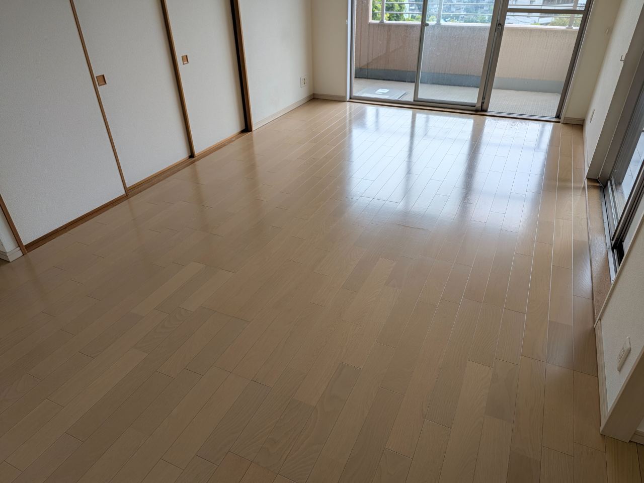 八代市フロアコーティング施工事例 施工後｜熊本県八代市 中古マンション Ａ様邸 コーティングハウス セラミックガラスフロアコーティング施工済み