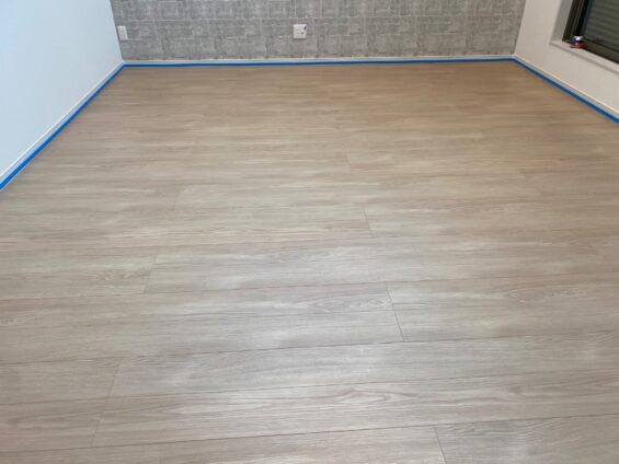 粕屋町フロアコーティング施工事例 施工前|福岡県粕屋町 ご新築戸建て N様邸の床の状態