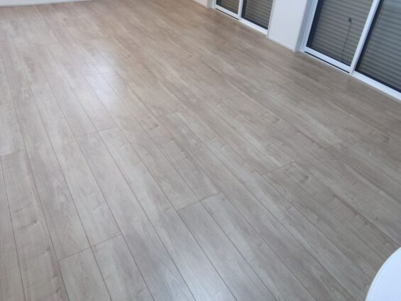 福岡市フロアコーティング施工事例 施工前｜福岡県福岡市 ご新築戸建て L様邸の床の状態