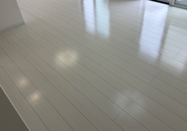 那珂川市フロアコーティング施工事例 施工後|福岡県那珂川市 ご新築戸建て N様邸 コーティングハウス セラミックガラスフロアコーティング施工済み